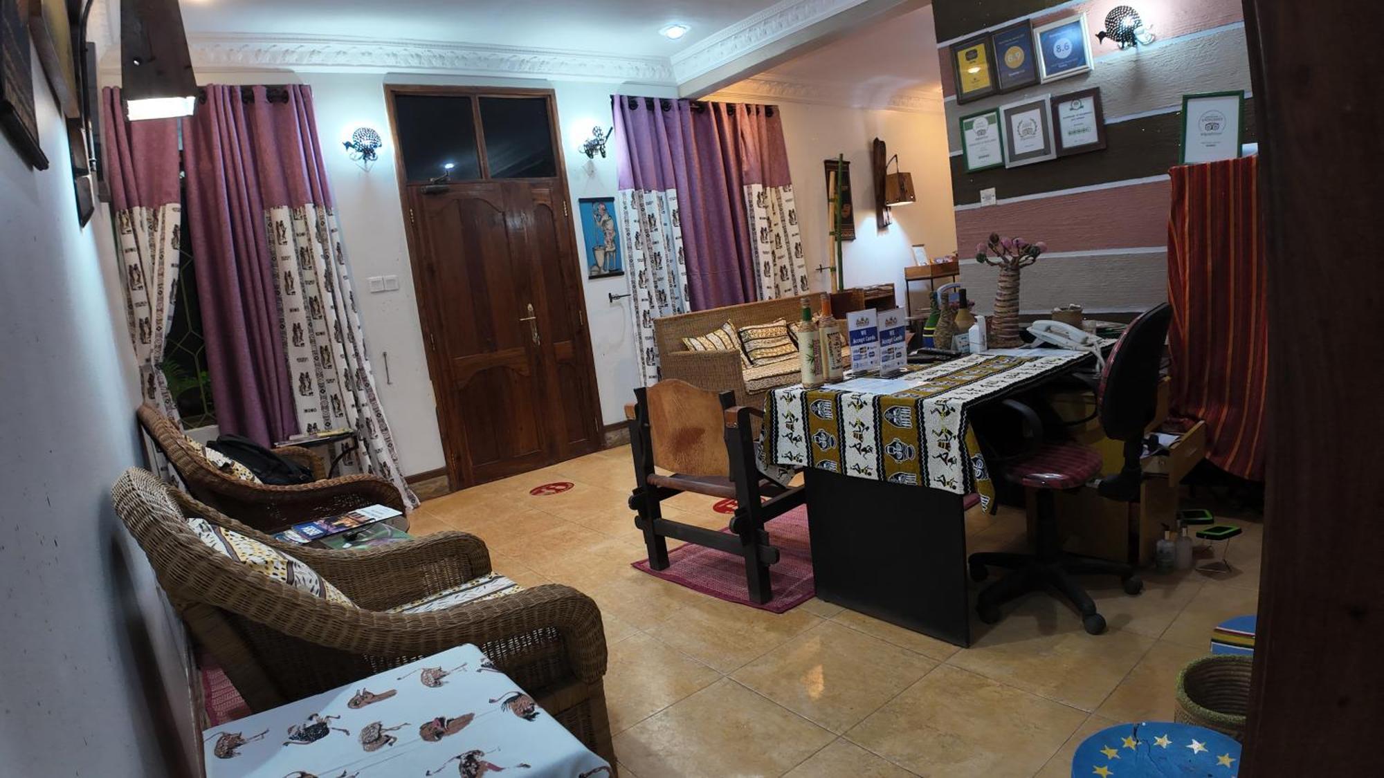 Korona House Hotel Аруша Екстериор снимка